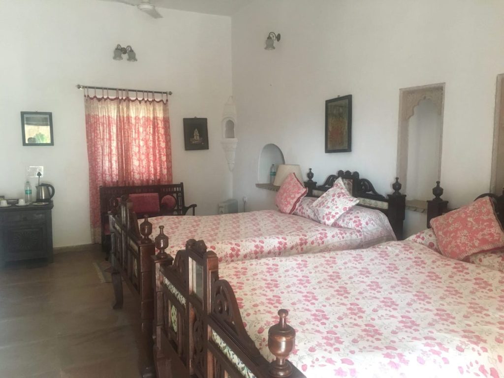 Suite rooms at hotels in fort Bhainsrorgarh